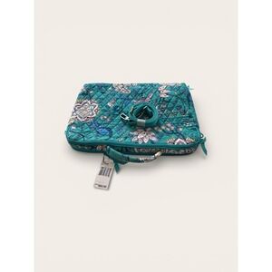 Four Pieces Of Vera Bradley In The Peacock Garden Pattern